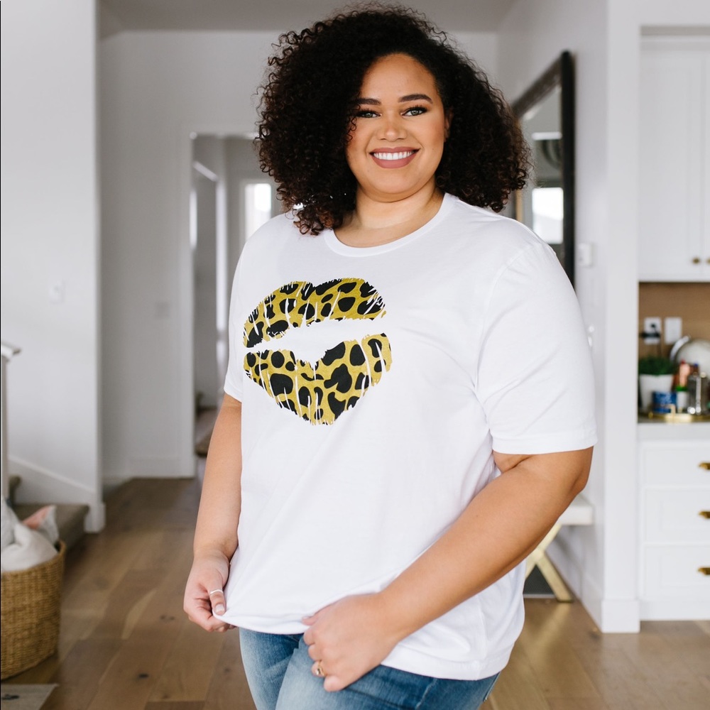 Leopard Lips Graphic Tee - Picture 4 of 8